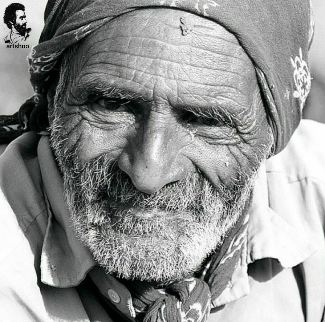 مدل پرتره سیاه قلم